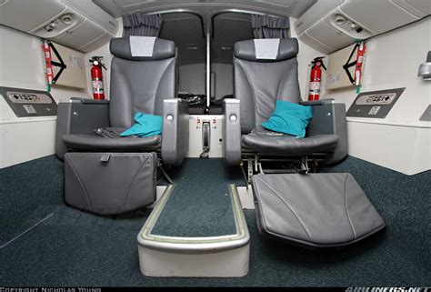 crew rest 777